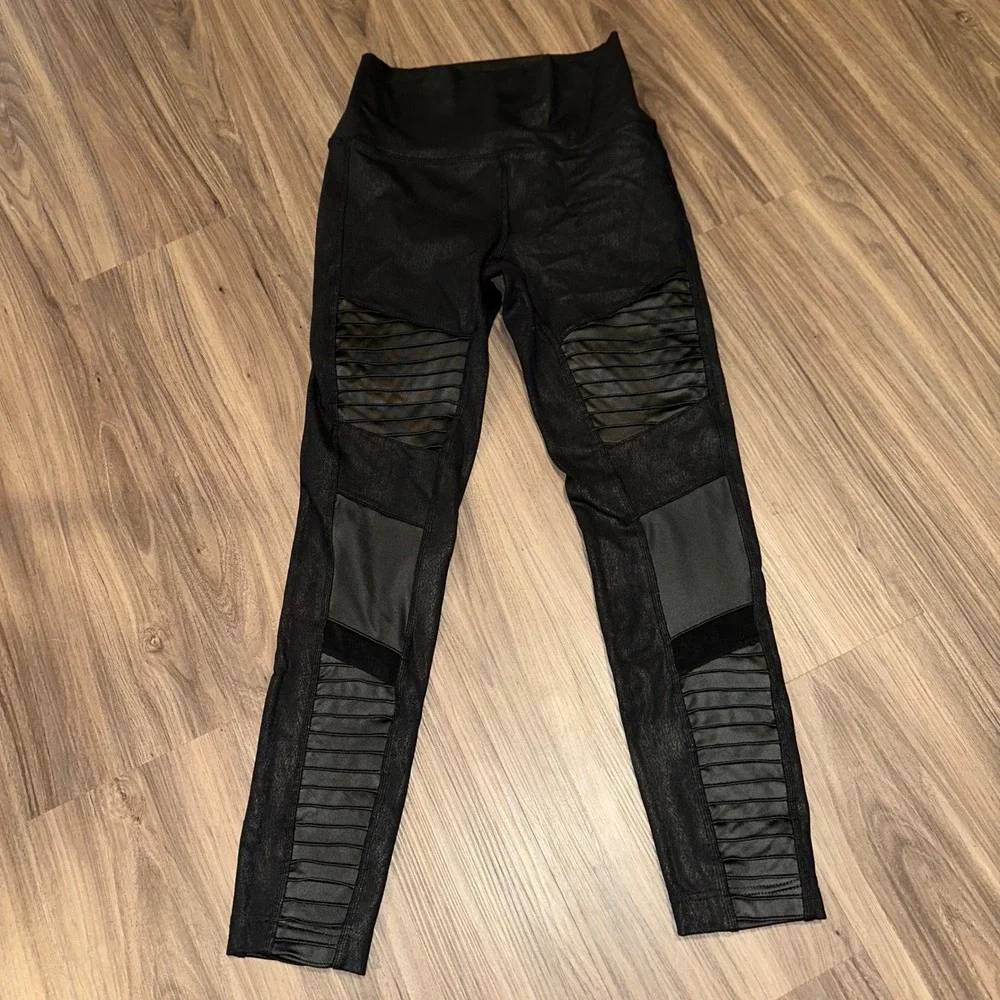 ALO Yoga Moto Leggings High Waist‎ Black Moto Panel Detail Athleisure Small